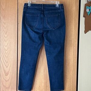 Coldwater Creek Size 8 dark wash stretch denim capri length 5 pkt blue jeans EUC